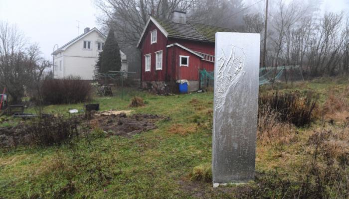 A monolith in a field in Salo, West Finland, in December 2020. Photo: Lehtikuva.